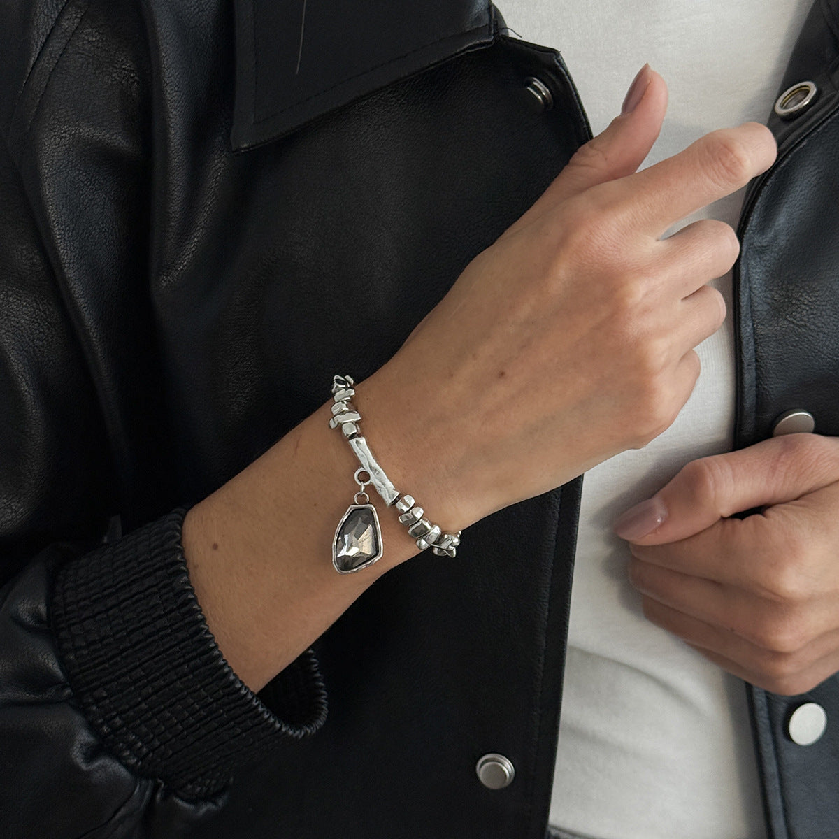 Wholesale Geometric Acrylic Gemstone Pendant Necklace