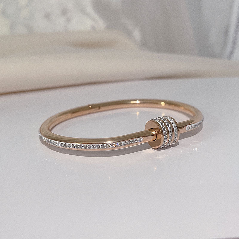 Wholesale Small Waist Non-fading Titanium Steel Bracelet with Diamonds