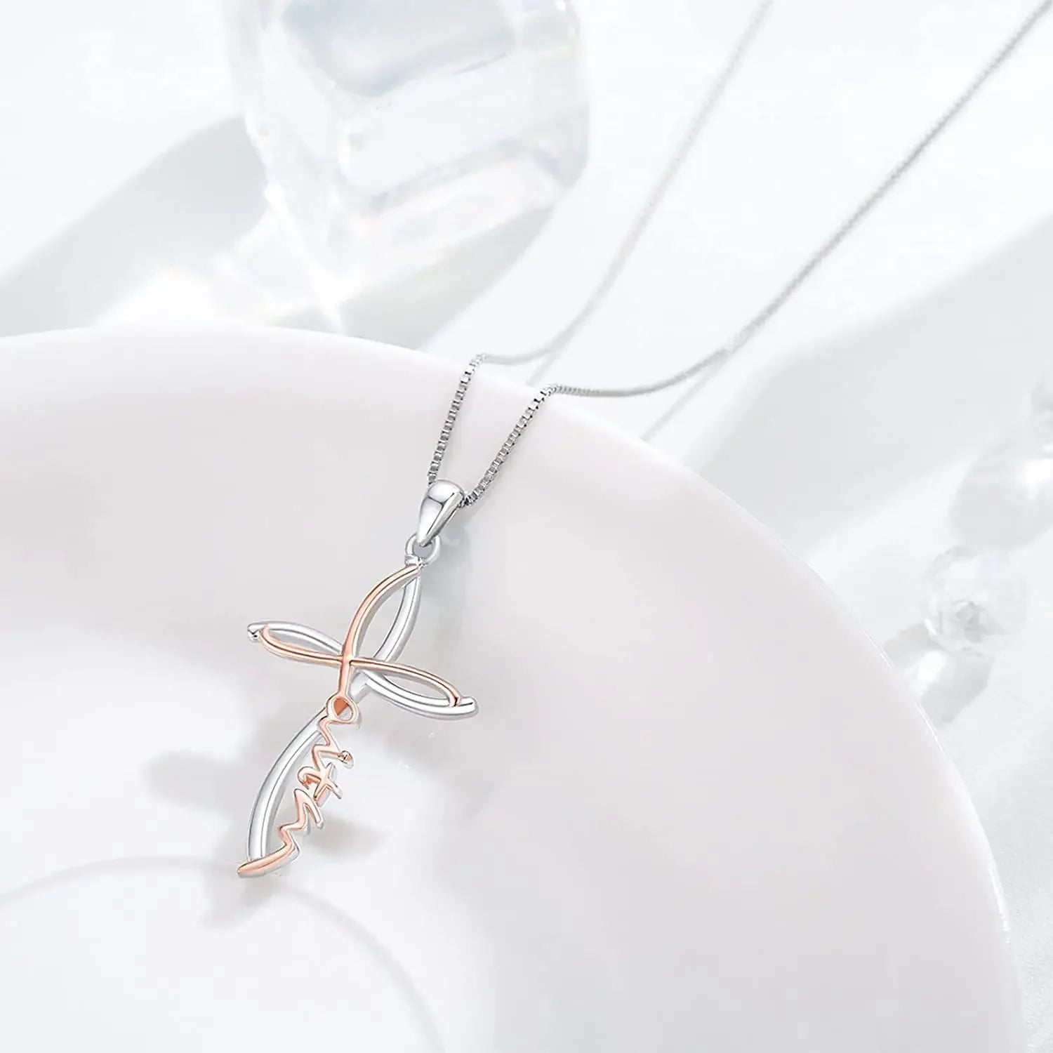 Wholesale design Diamond-embedded niche Hollow Cross necklace