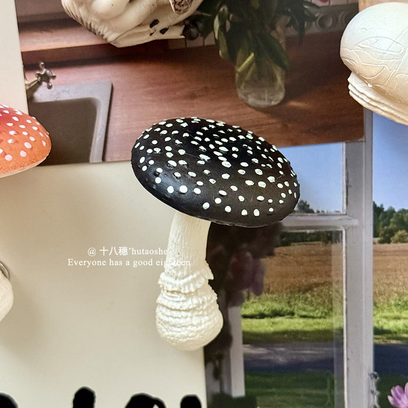 Wholesale mushroom shiitake mushroom refrigerator magnet