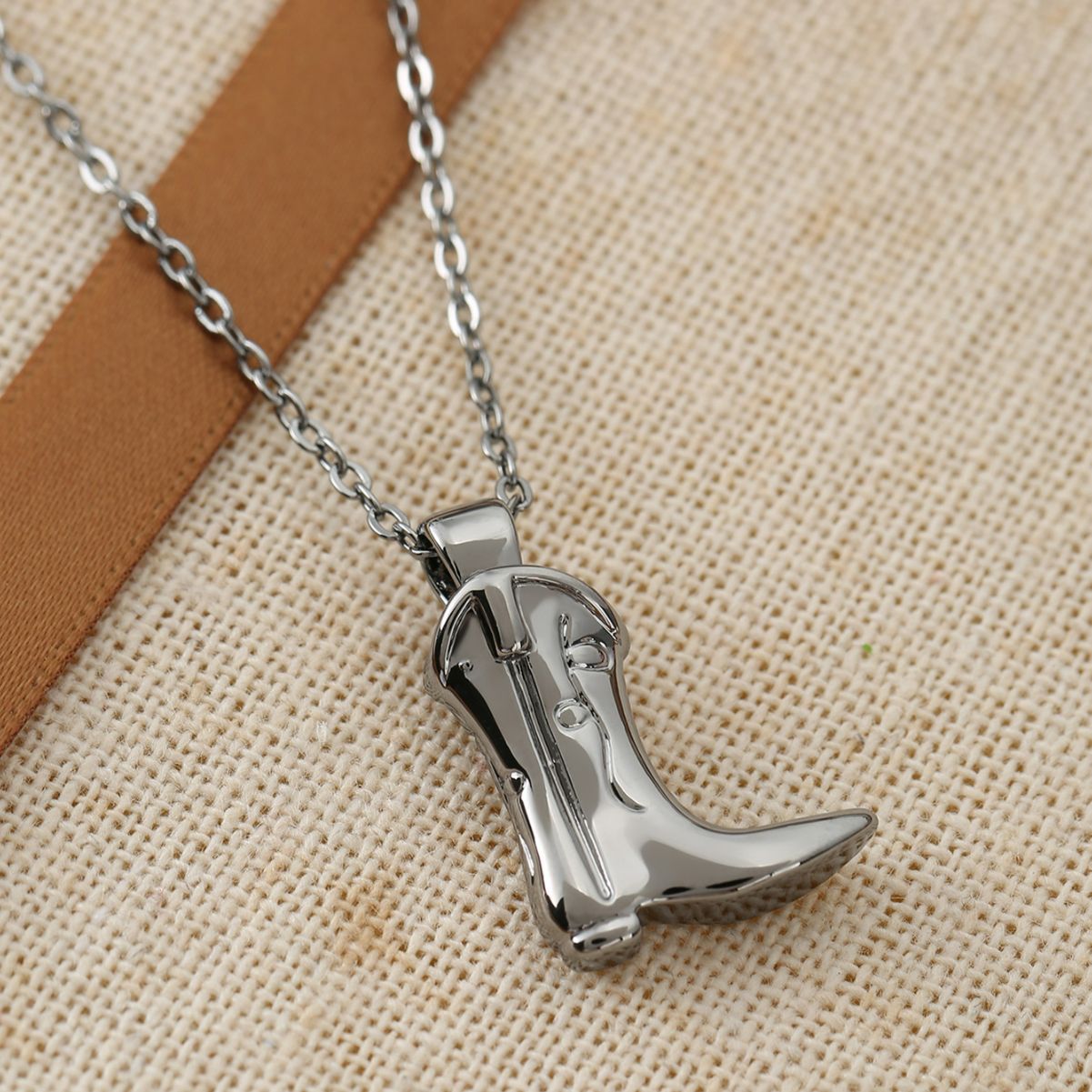 Wholesale Western Style Cowboy Boots Vintage Necklace Clavicle Chain