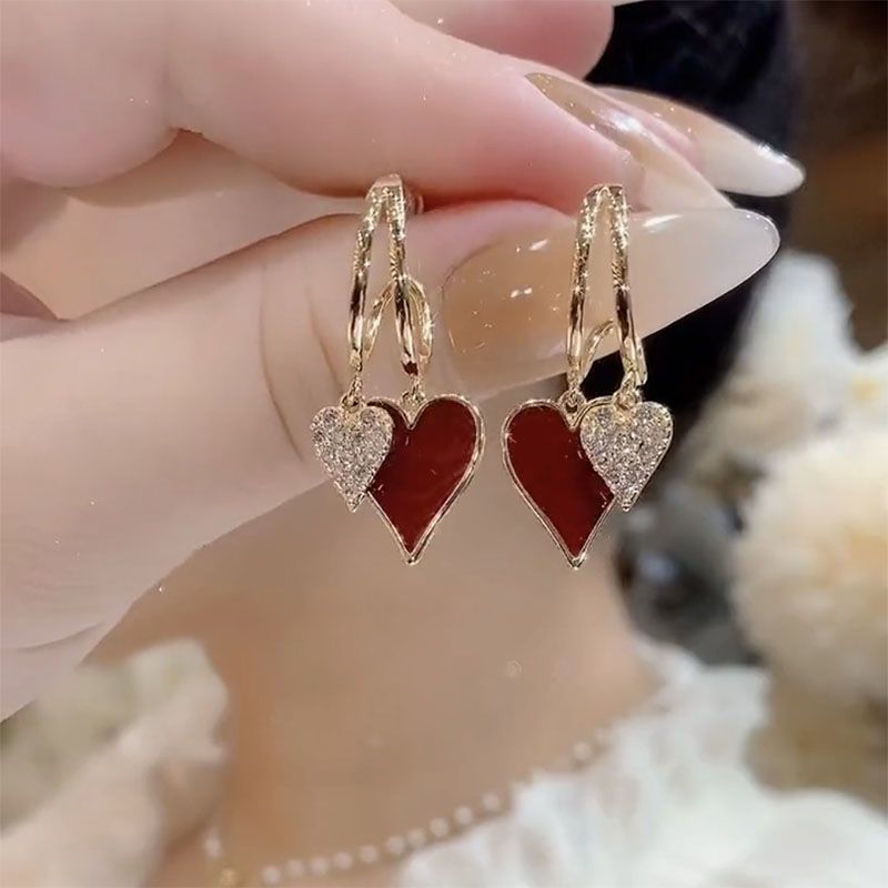 Wholesale Trendy Red Heart Shaped Earrings Zinc Alloy Electroplated Fashion Jewelry Accessory For Women