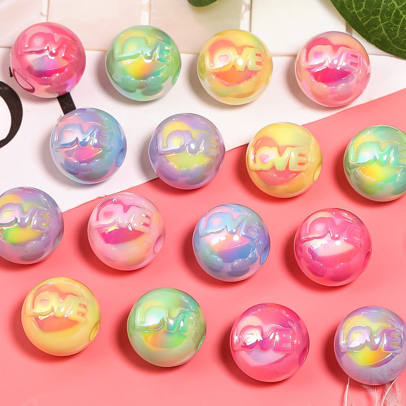 Wholesale Random 100pcs/pack Two-tone heart-shaped letter beaded  Acrylic Beads