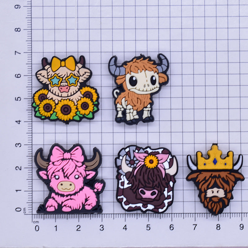 Wholesale Random 100pcs Highland Cow Yak  Focal Beads