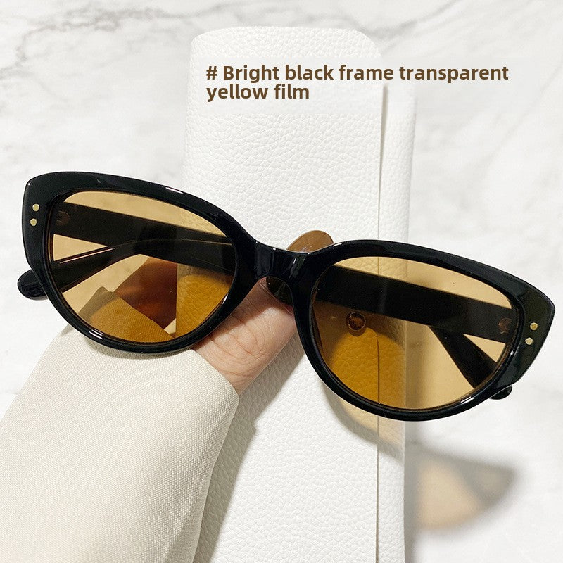 Wholesale Black and white beige cat-eye sunglasses