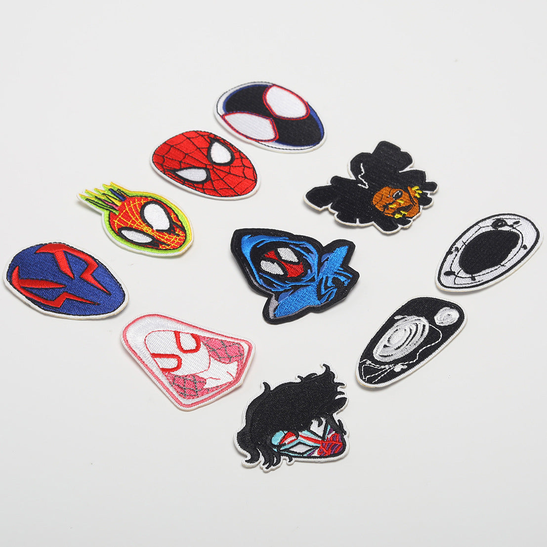 Wholesale 10 Pack Cartoon Embroidered Patch Set Sup erhero Theme DIY Sew On Patches For Clothing Bags Towels Fashion Accessory For Resale MysteryZone