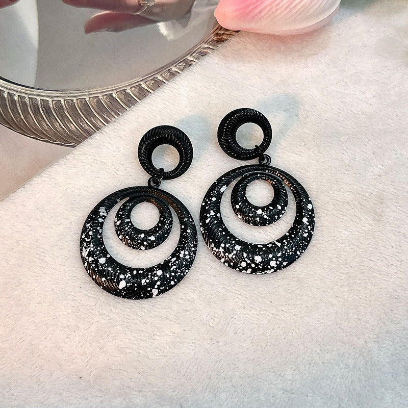 Wholesale  Hot Sale Color Geometric Circle Earrings Women Alloy Spray Paint Exaggerated Earrings Fashion Creative Spot Earrings