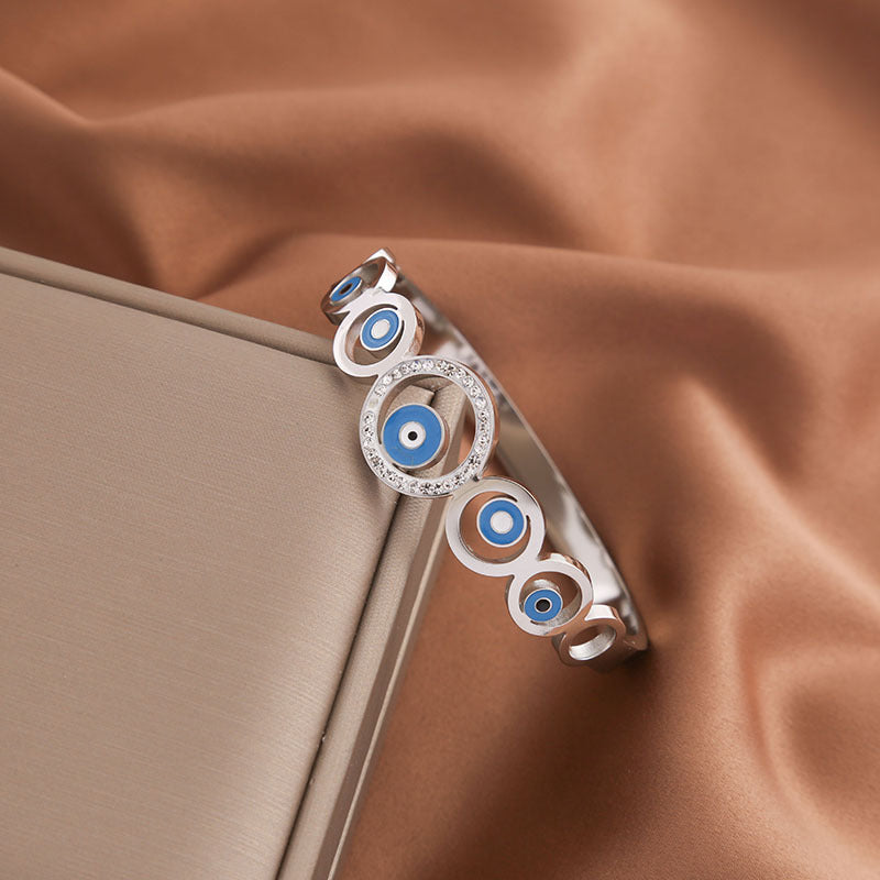 Wholesale Four Leaf Clover Love Gold Plated Titanium Steel Bracelet