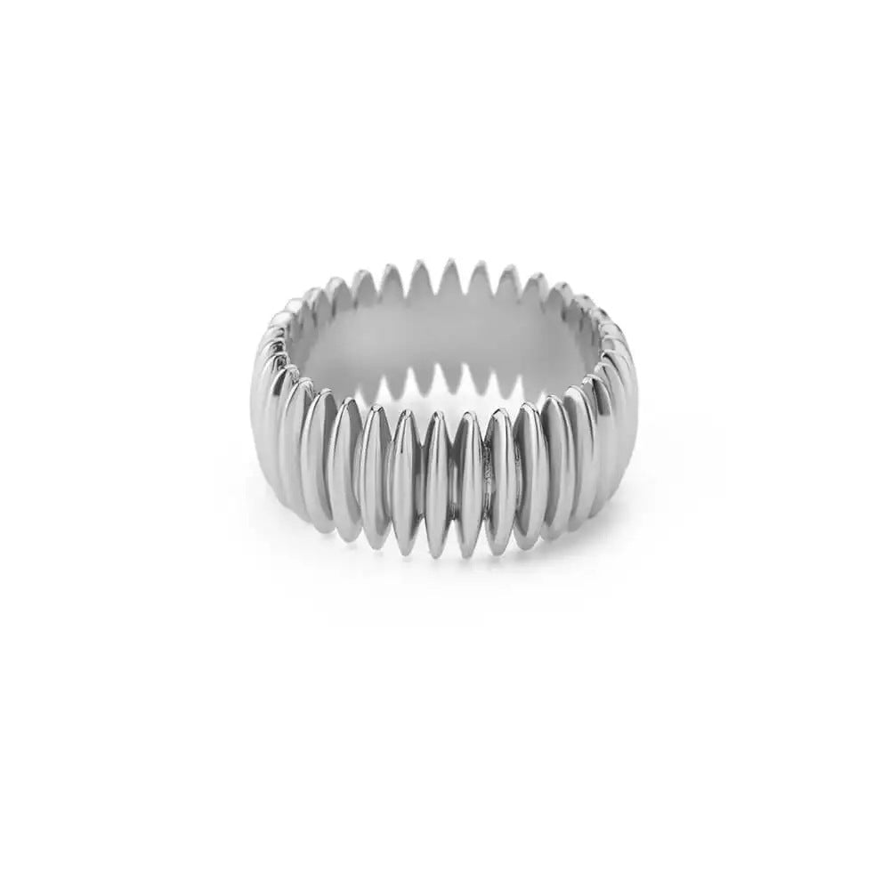 Wholesale Gold Stainless Steel Fashionable Lip-Shaped Flower Ring