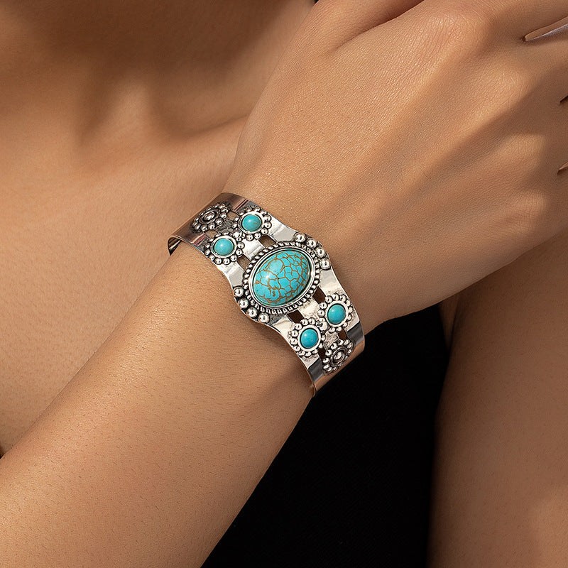 Wholesale Gold Tone Alloy Open Cuff Bracelet French Vintage Palace Style With Turquoise Accent Women S Everyday Fashion Accessory