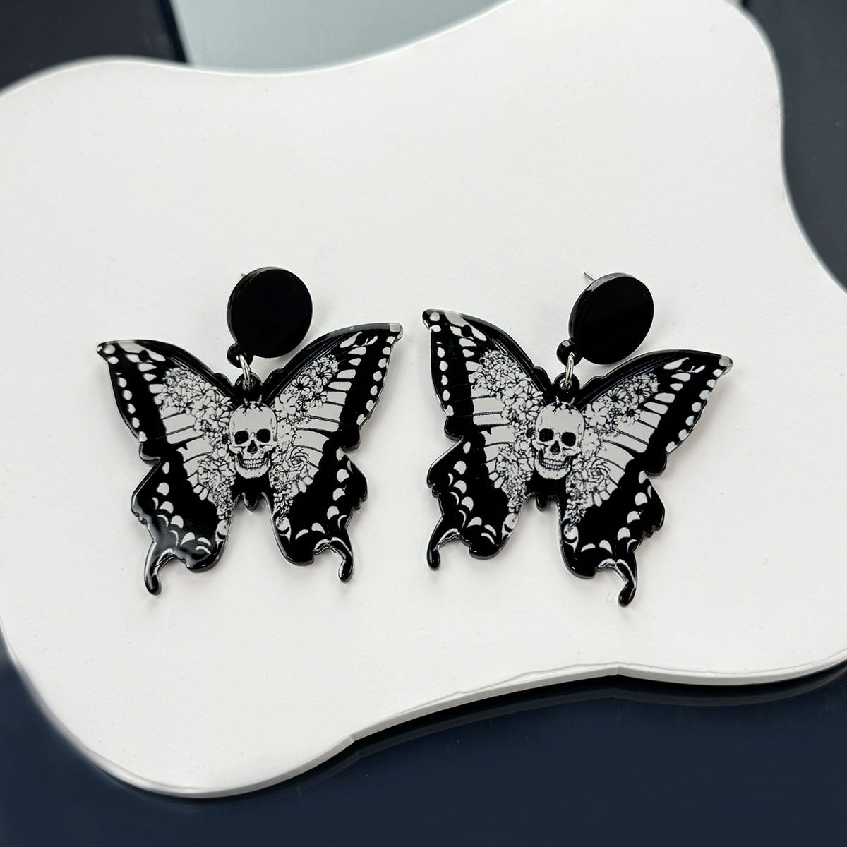 Wholesale  funny screaming ghost earrings