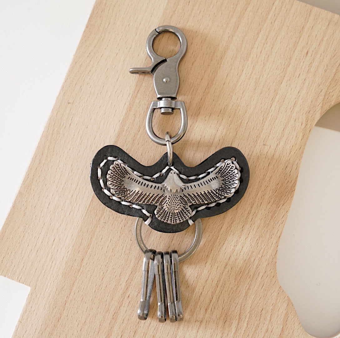 Wholesale Cowhide Zinc Alloy Eagle Dagger Metal Key Hooks