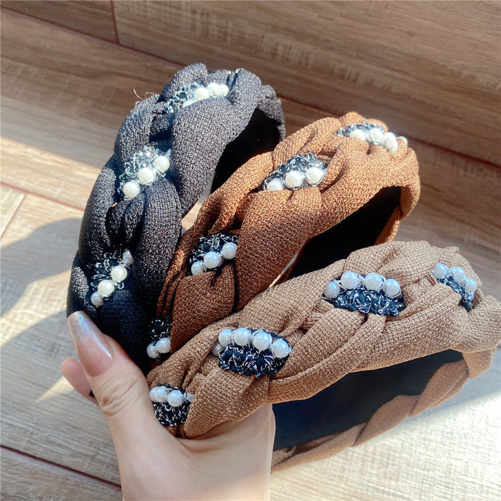 Wholesale Autumn and Winter Style French Retro Wide-brimmed High Skull Pearl Braided Headband