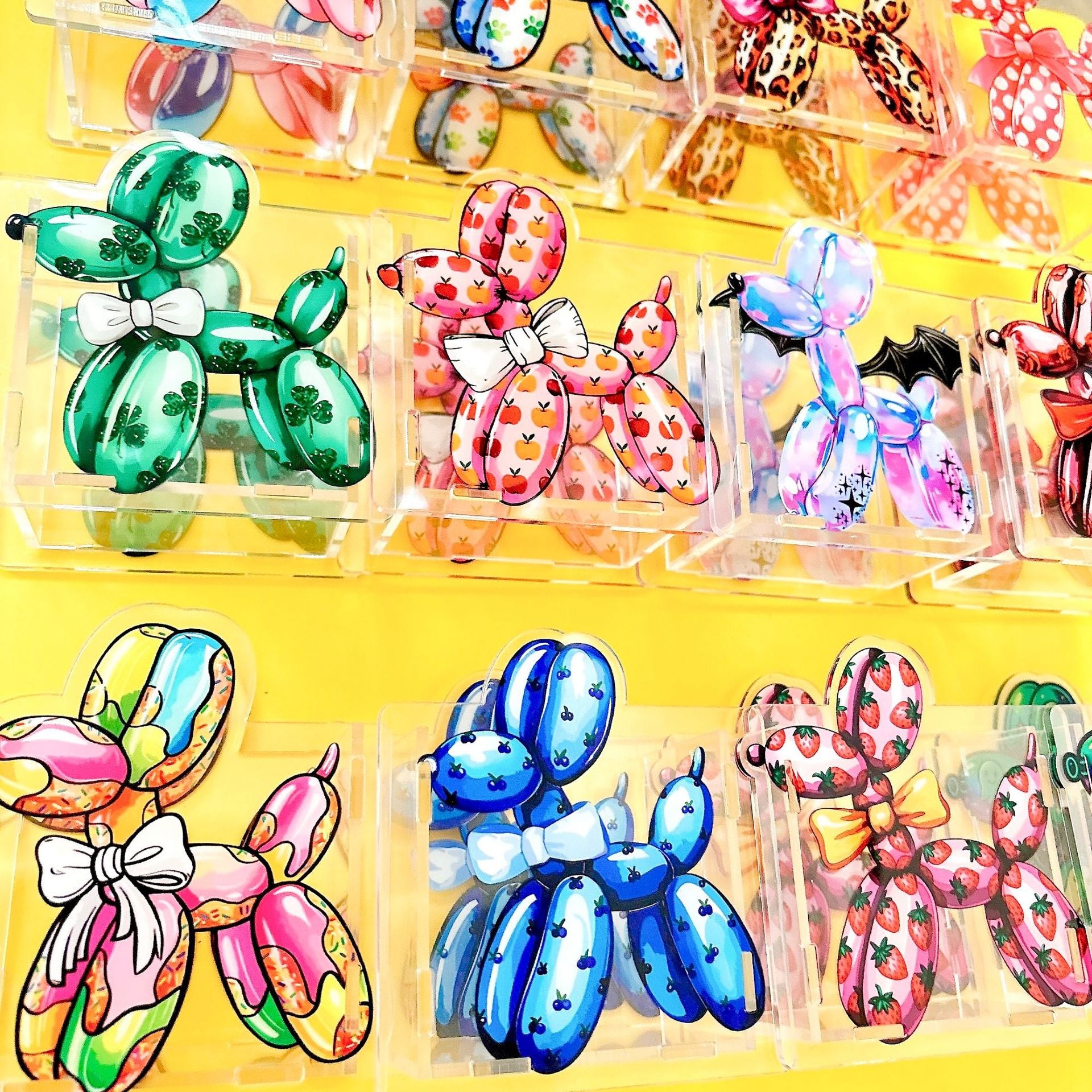 Wholesale New dog acrylic pen holder pencil box stationery storage diy 10cm