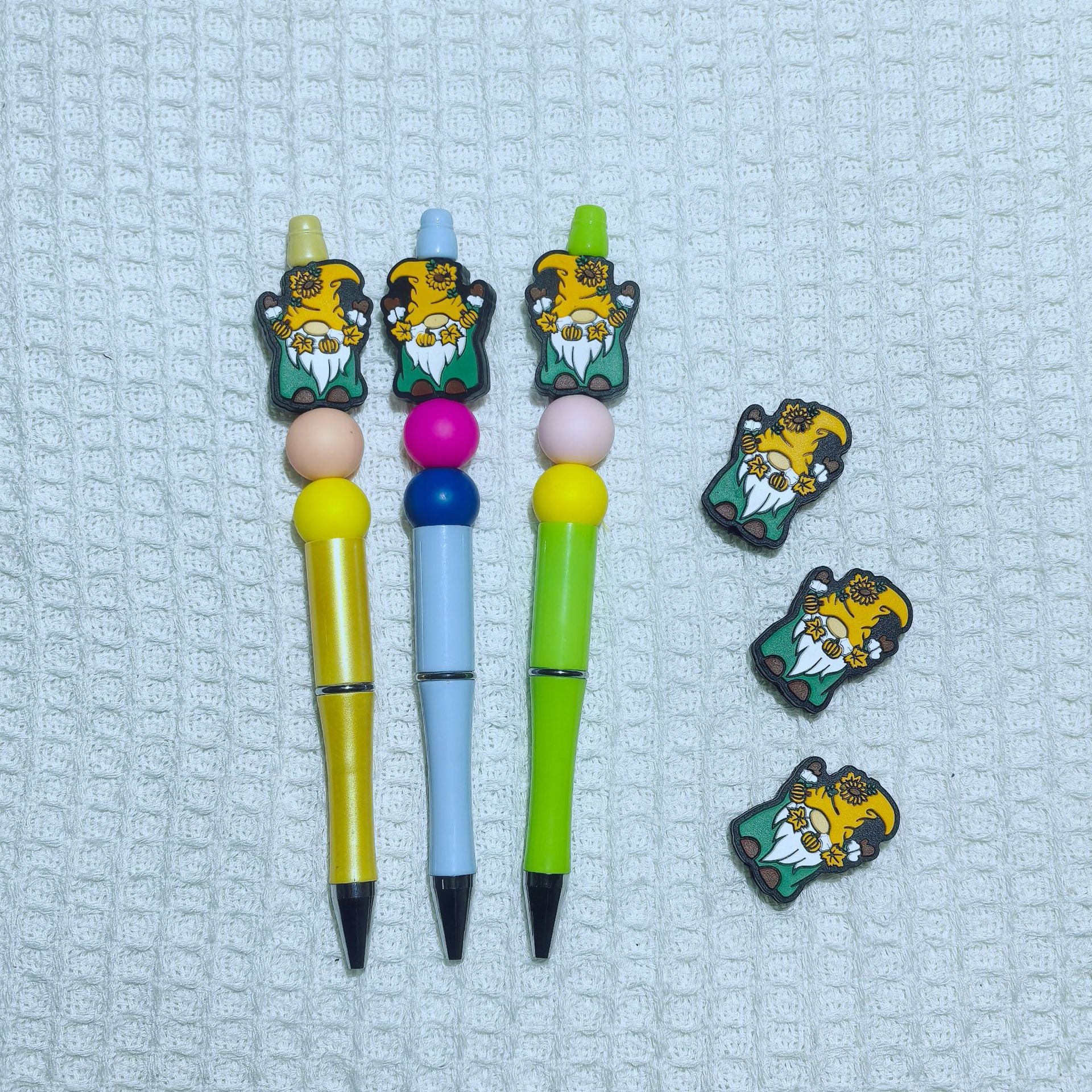 Wholesale 10pcs Dwarf silicone cartoon beads bead