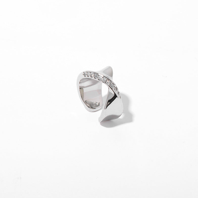 Wholesale Shiny Zircon Inlay Twisted Shape Earbone Clip Earrings
