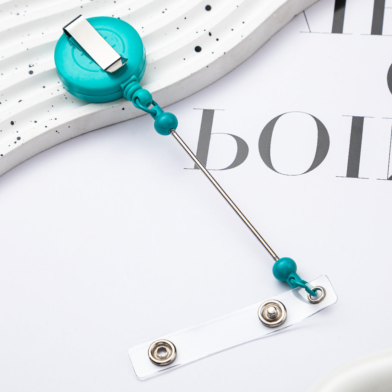 Wholesale 500pcs Badge Reels DIY Beadable Bar Retractable Keychain