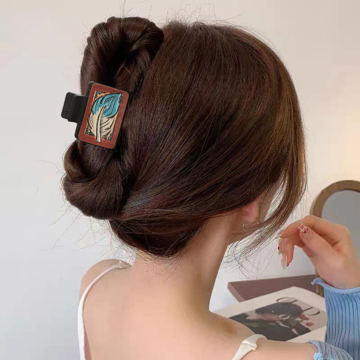 Wholesale Sunflower Feather Pattern Leather Hairpin Shark Clip Hair Clip