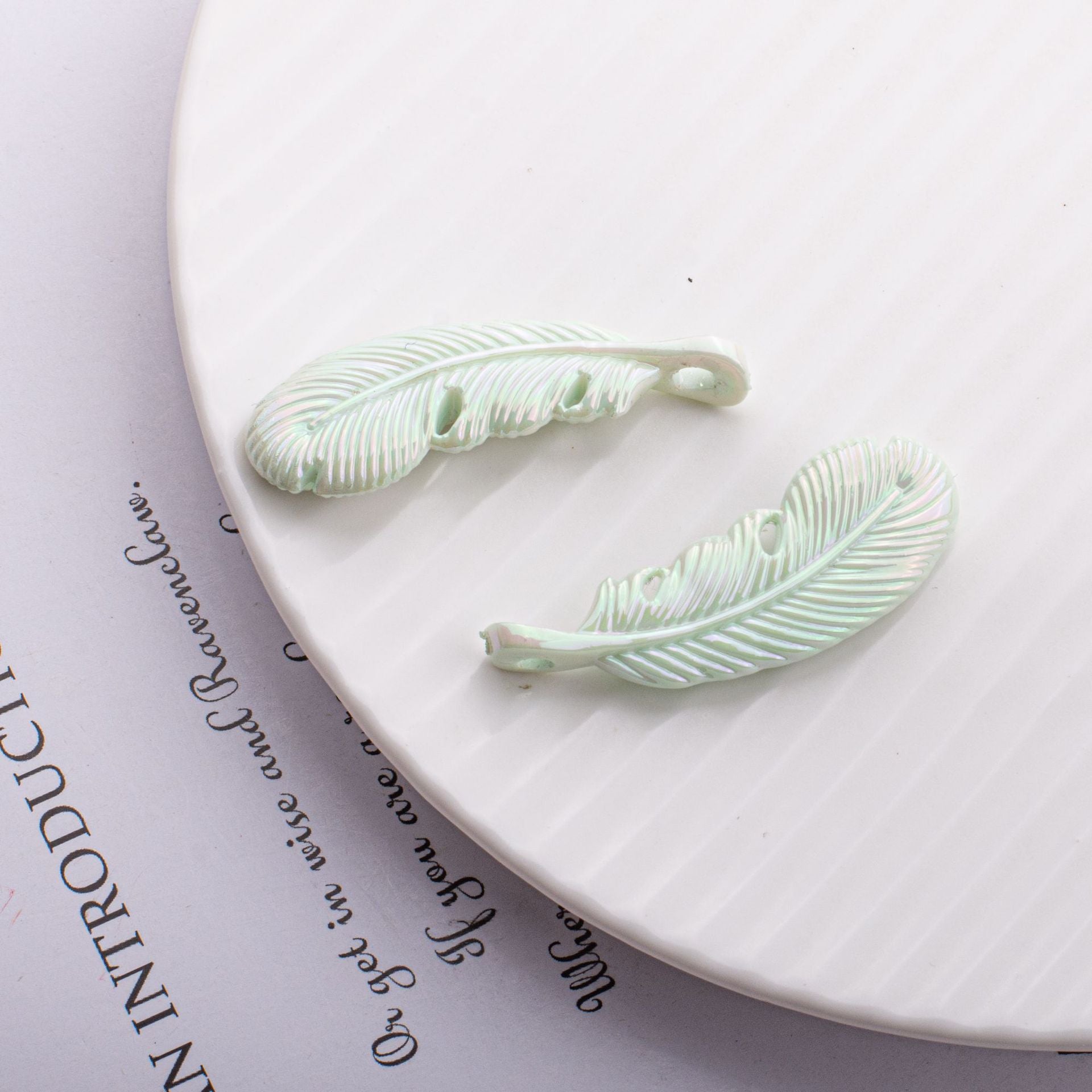 Wholesale 10pcs UV Coated Mermaid Fish Tail Acrylic Loose Beads