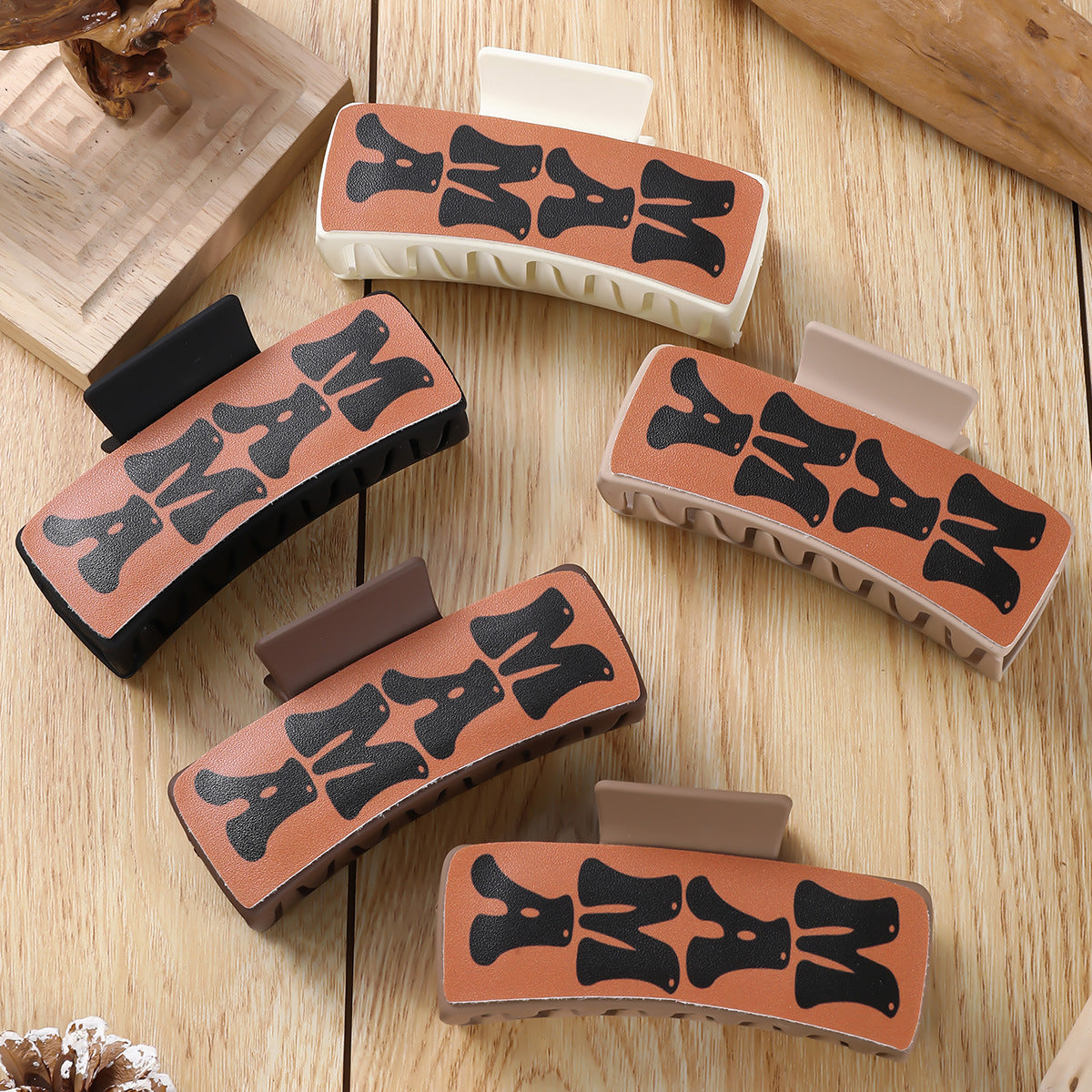 Wholesale  letter hairpin  simple all-match shark grip Hair Clips