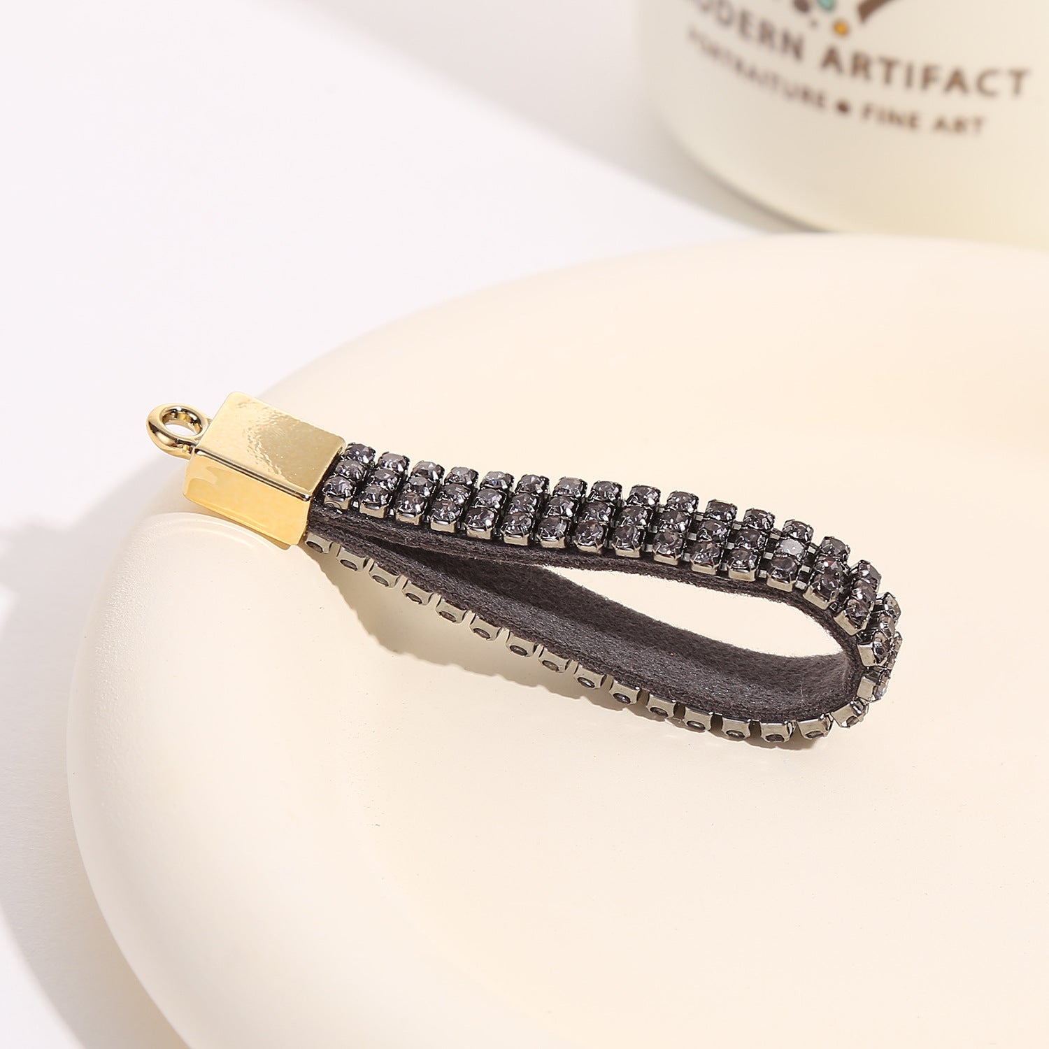 Wholesale Diamond-encrusted Keychain Accessories Diamond-encrusted Leather Rope Buckle Bag Accessories Fashion Exquisite Car Key Pendant