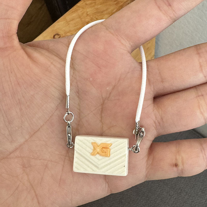 Wholesale Mini Model Camellia Black and White Bag Doll Accessories