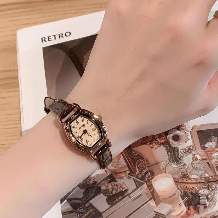 Wholesale Stylish Classic Tonneaustyle Quartz Movement Waterproof Watch