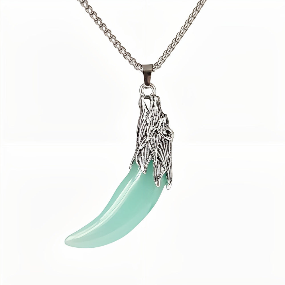 Wholesale  Men' s Luminous Wolf Tooth Pendant Dark Luminous  Animal Hyena