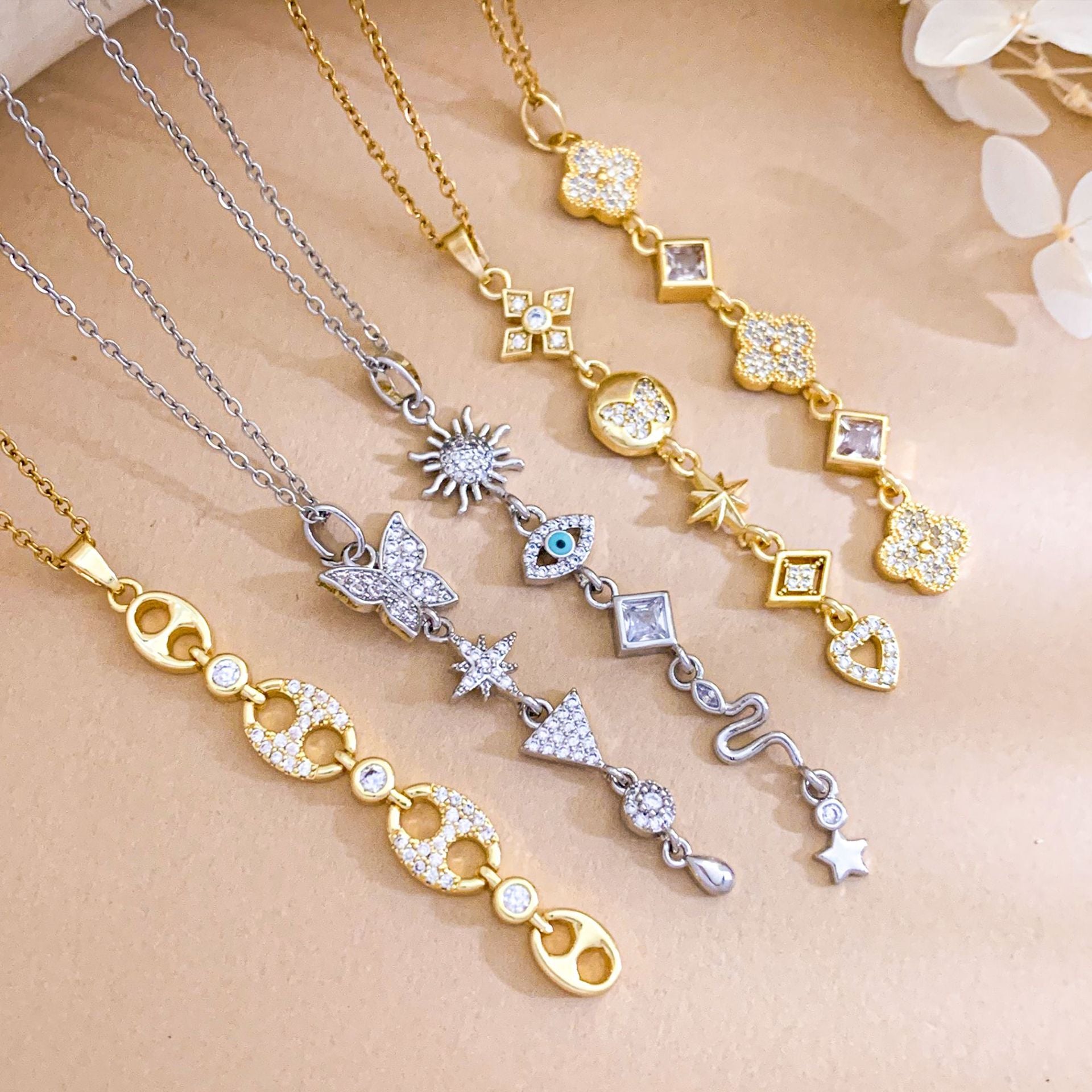 Wholesale Bow Necklace Accessories Women' s Luxury Titanium Steel Necklace
