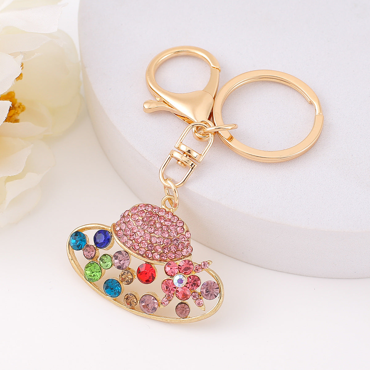 Wholesale Diamond Colored Sun Hat Alloy Keychain