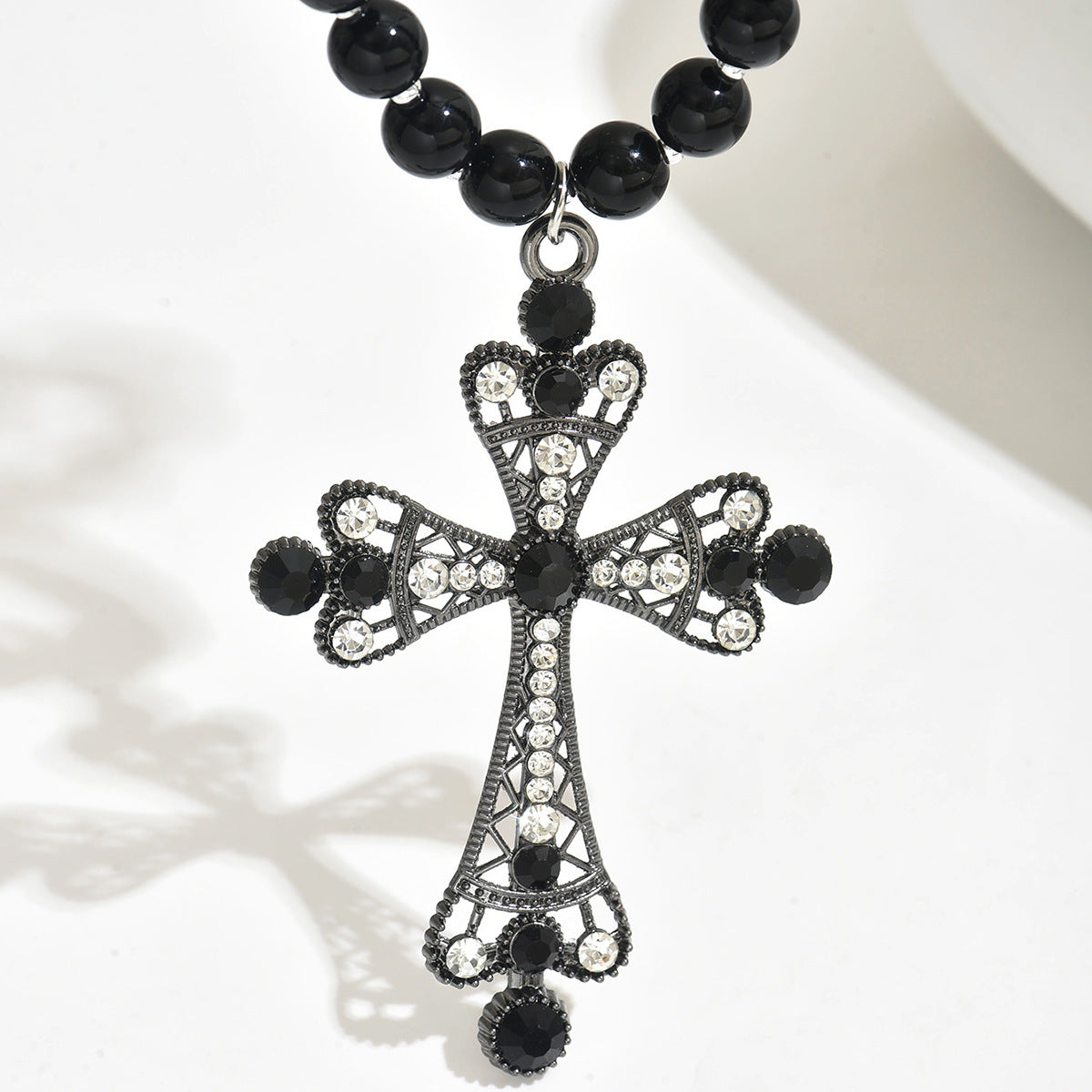 Wholesale Dark Punk Gothic Imitation Pearl Beaded Diamond Exaggerated Cross Necklace