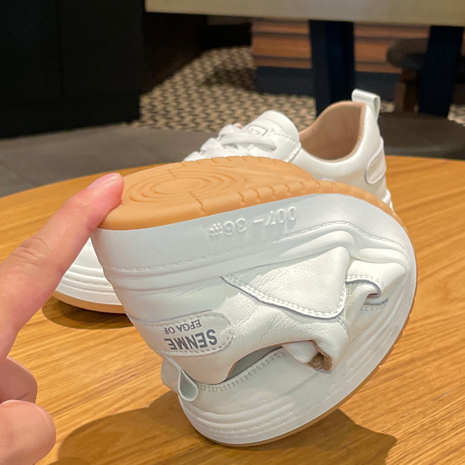 Wholesale 2023 Leather Casual Sports Small White Shoes