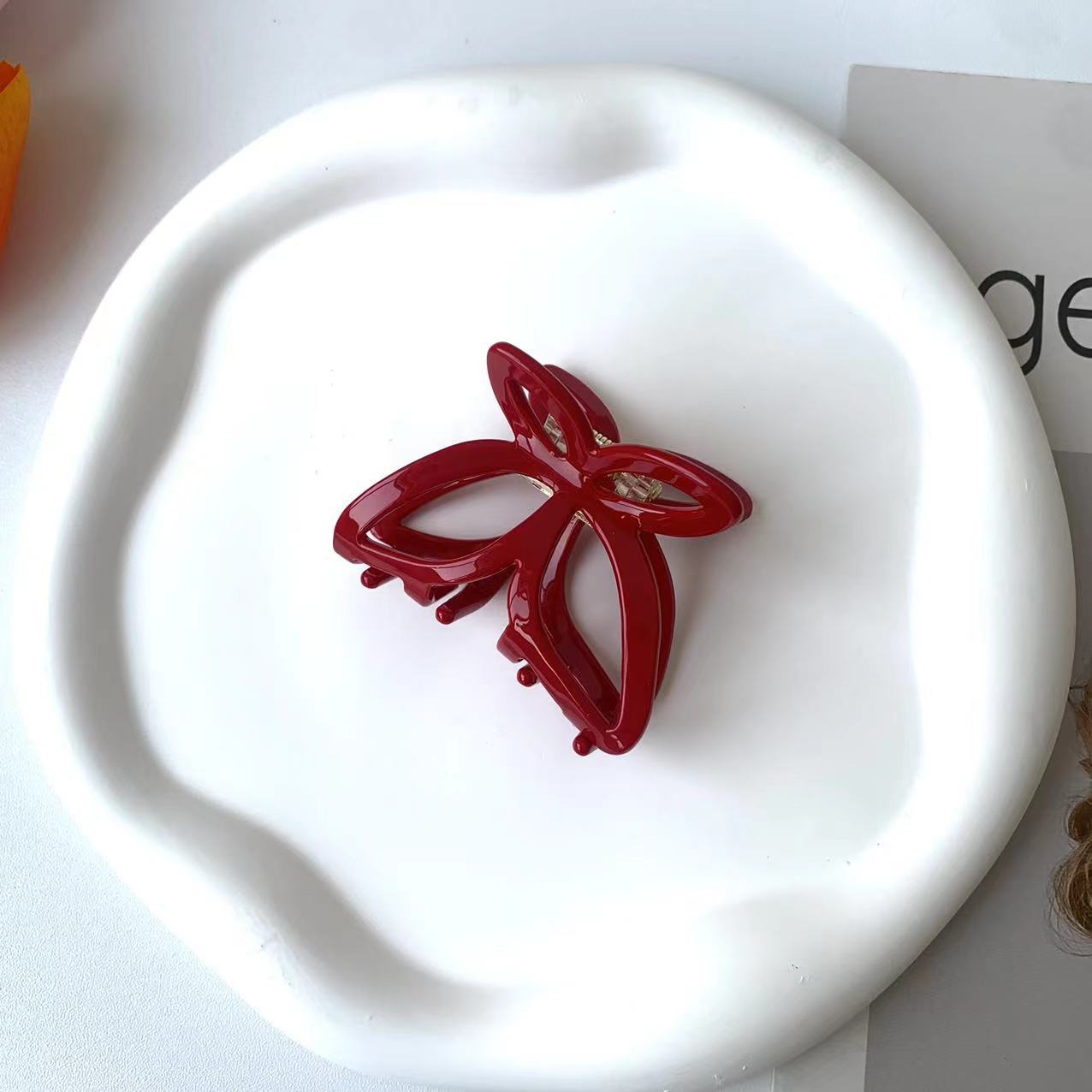 Wholesale Tanabata Valentine's Day Fashion Back Head Shark Clip for Women