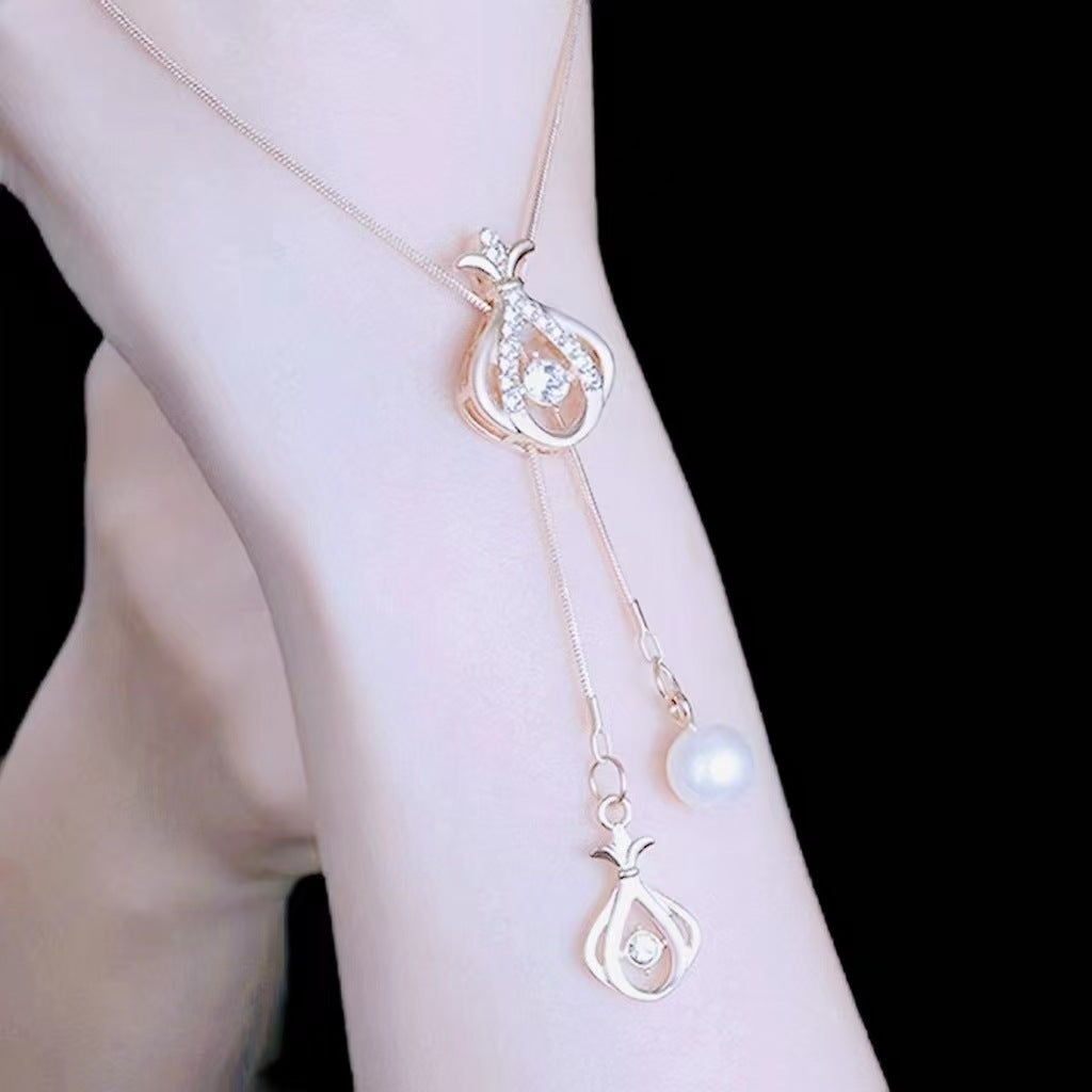 Wholesale Colored Diamond Set Animal Flash Diamond Long Necklace