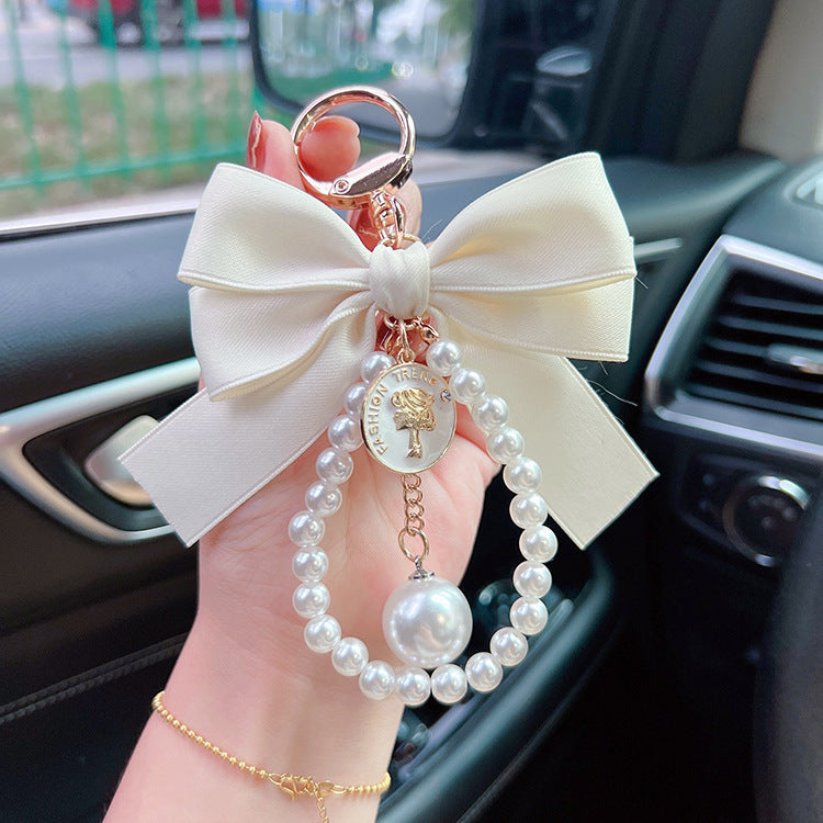 Wholesale Big Bow Tie Keychain Pearl Chain Zinc Alloy Keychain