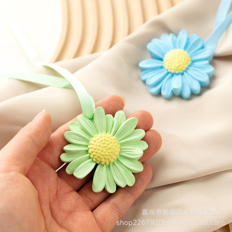 Wholesale Fireless Aromatherapy Diffuser Solid Gypsum Car Pendant Fragrance Tablets