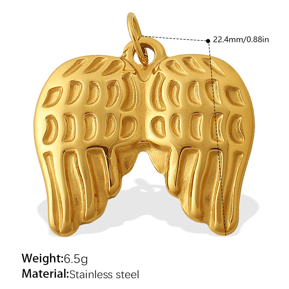 Wholesale Ocean style retro key heart-shaped stainless steel necklace pendant accessories