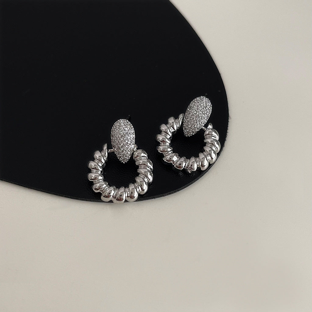 Wholesale Retro geometric metallic irregular earrings