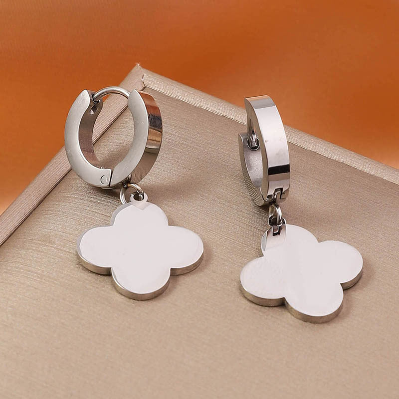 Wholesale Light Luxury Premium Stainless Steel Simple Love Heart Peach Heart Versatile Titanium Steel Earrings