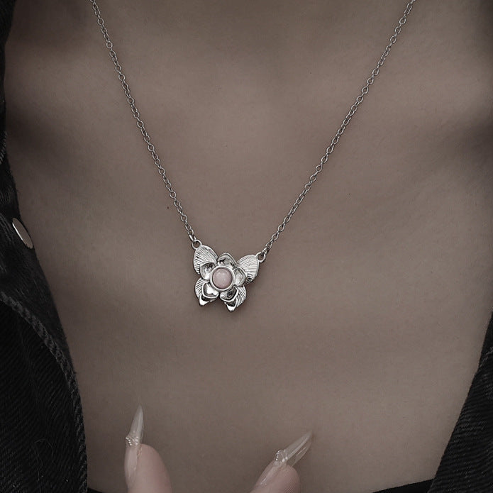 Wholesale fashion minimalist versatile niche design butterfly necklace