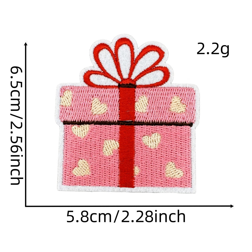 Wholesale Embroidered Iron On Patch Pink Valentine Hearts Cute Bear Design Wedding Scrapbook Decor Fashion DIY Accessory