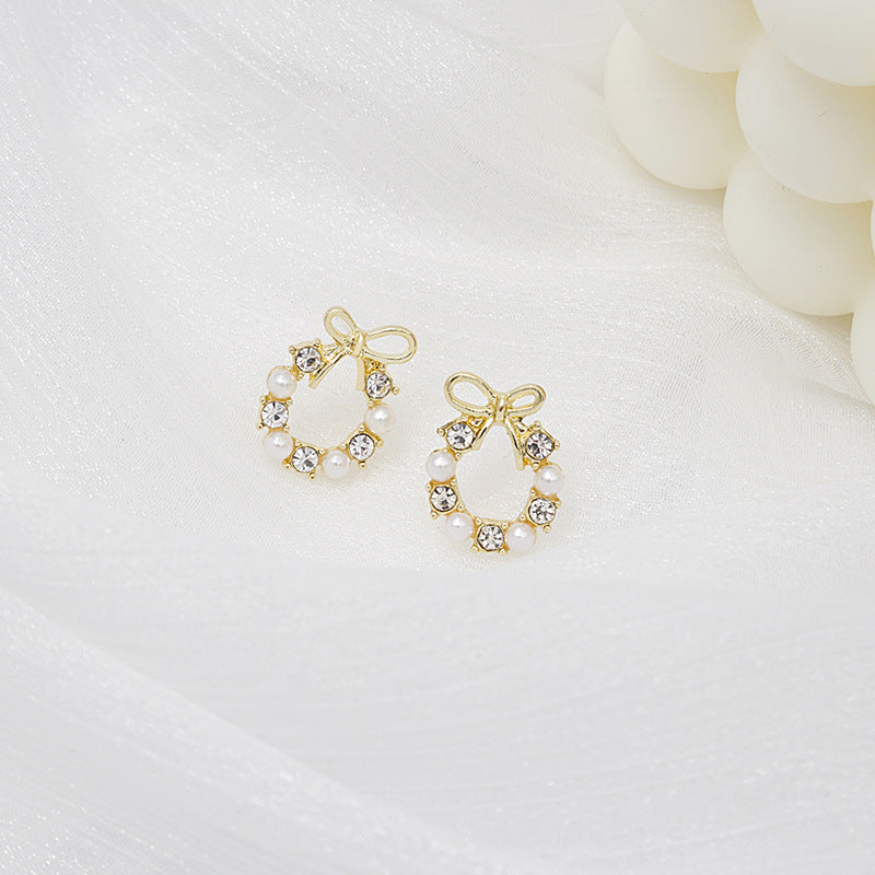 Wholesale ins personality retro French flower heart earrings