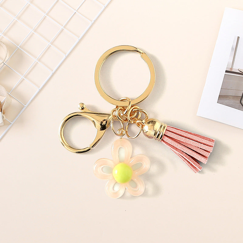 Wholesale Cute hollow sunflower tassel keychain