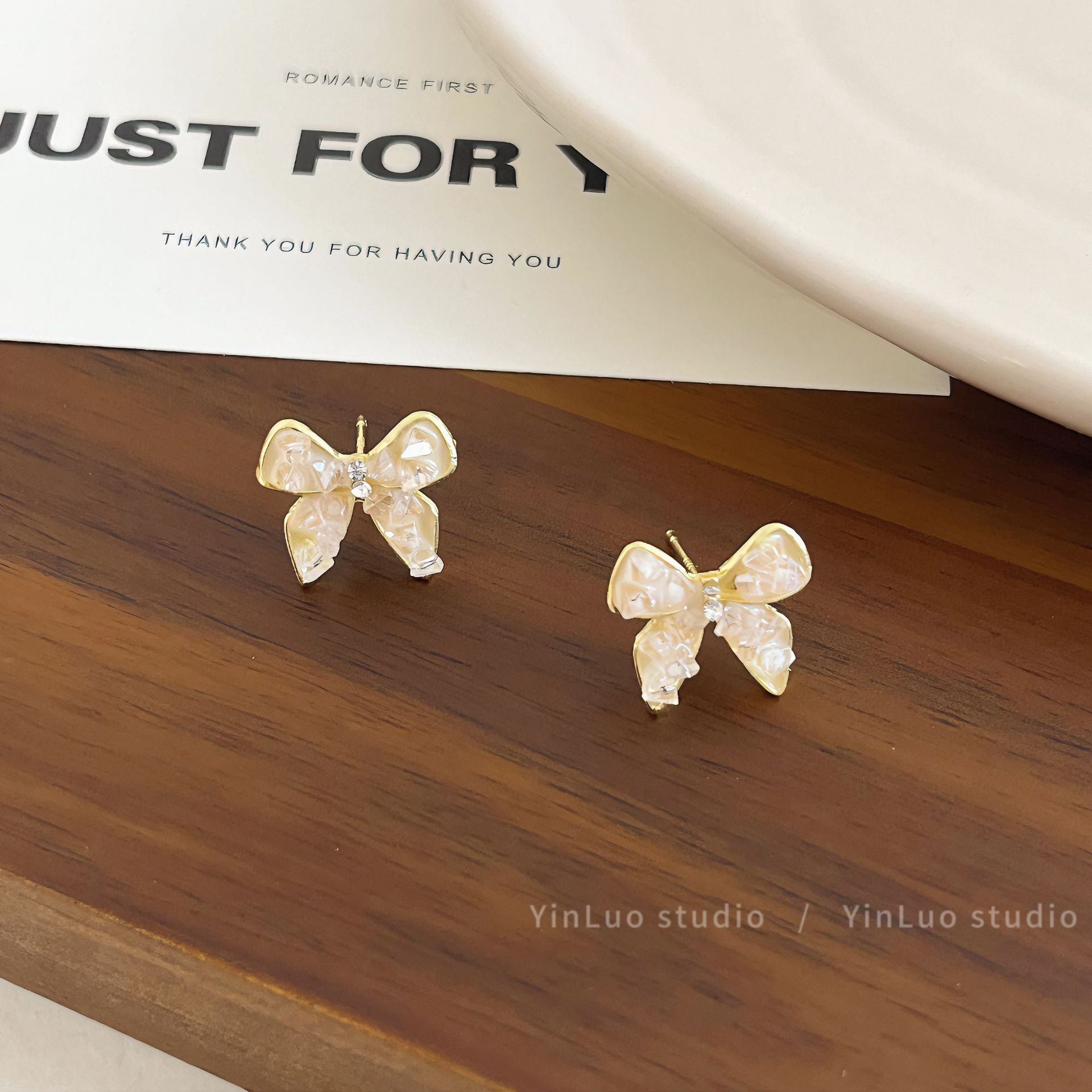 Wholesale 925 Silver Needle Ice Crystal Diamond Stud Earrings