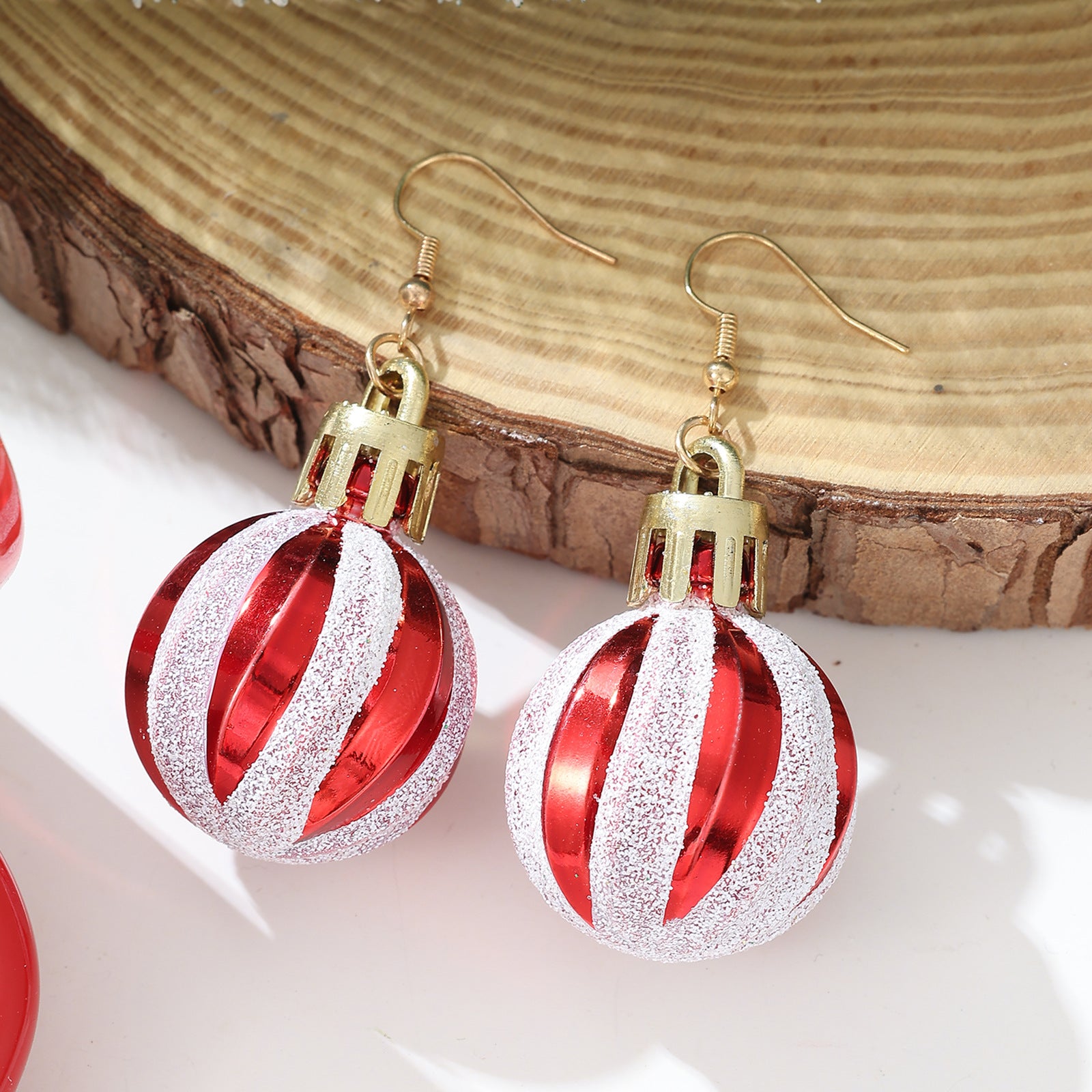 Wholesale Zinc Alloy Christmas Earrings Snowflake Tree Bell Elk Rhinestone Dangle Jewelry Party Fashion Accessory