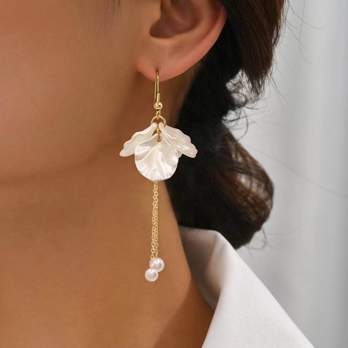 Wholesale Sweet Pearl Shell Earrings