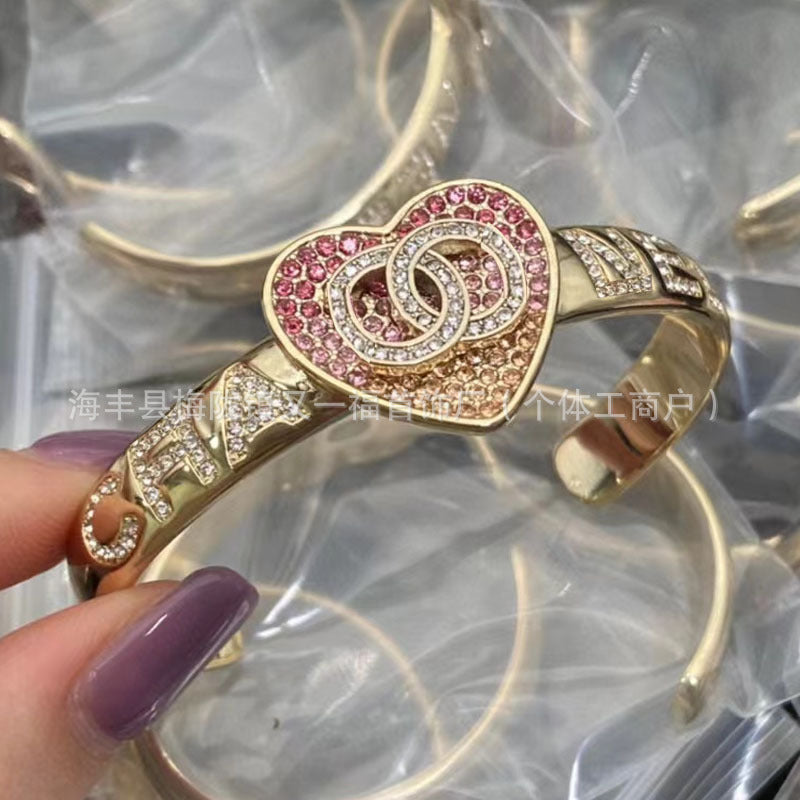 Wholesale New Double C Letter Diamond Piercing Leather Small Chanel Style Bracelet Retro Fashion All-match Bracelet