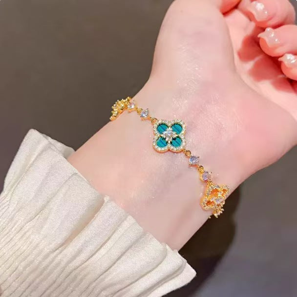 Wholesale Bracelet with Shiny Natural Lucky Four-Leaf Clover Luxury Jewelry