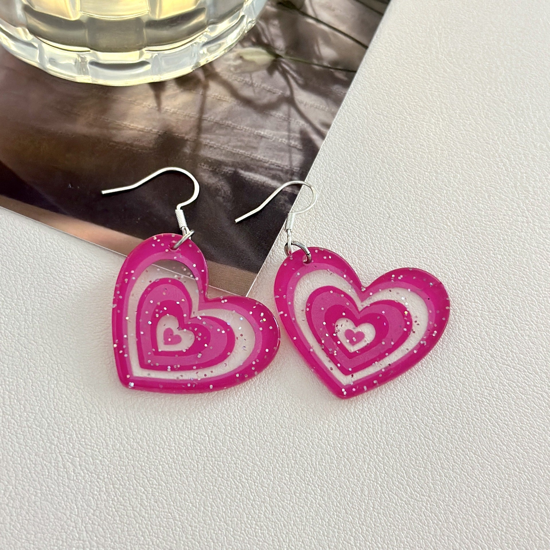 Wholesale  Pink  Heart Earrings Acrylic Flat Earrings Elegant Simple Ear Accessories