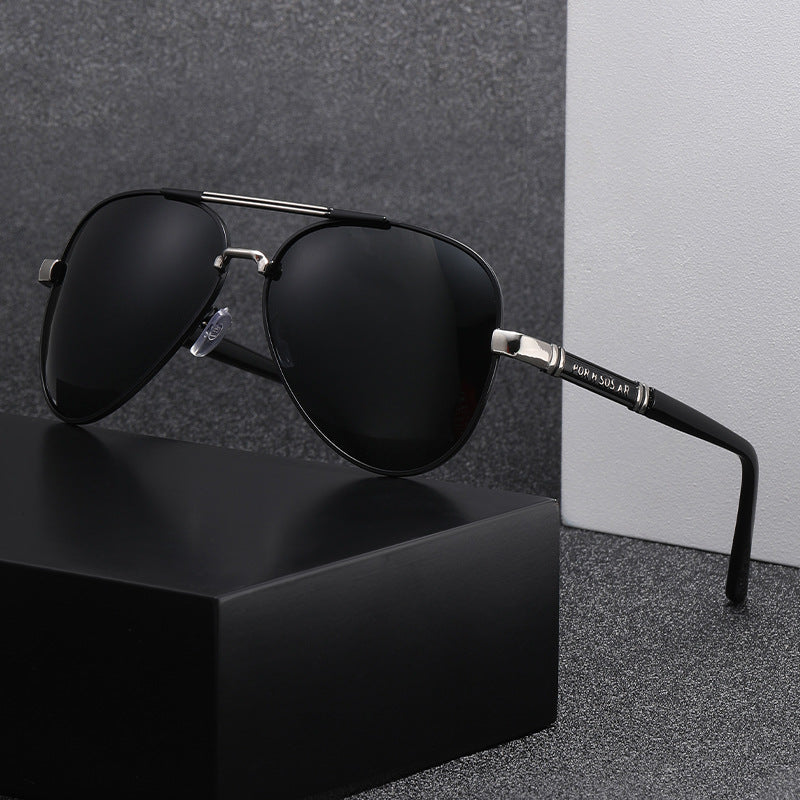 Wholesale Polarized sunglasses for men and women with UV protection, classic frog-eye glasses